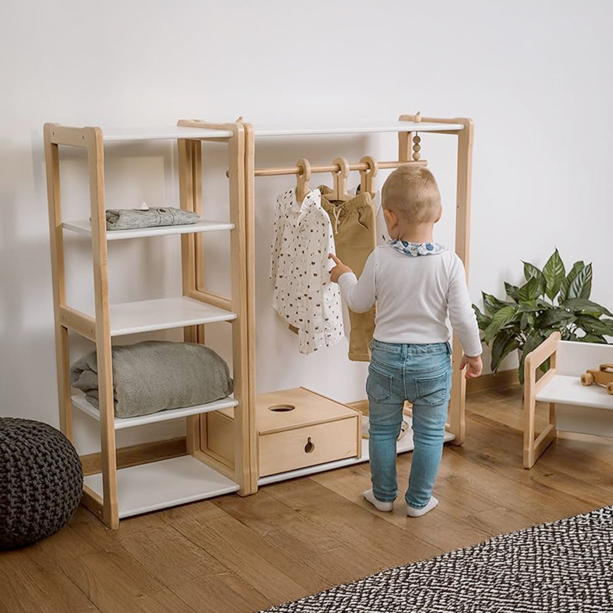 ClosetMontessori2